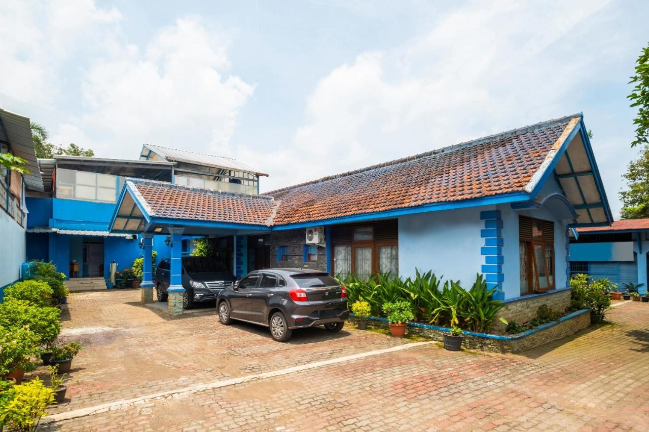 Reddoorz Syariah At Jl Pangeran Hidayatullah Cianjur Hotel Exterior foto