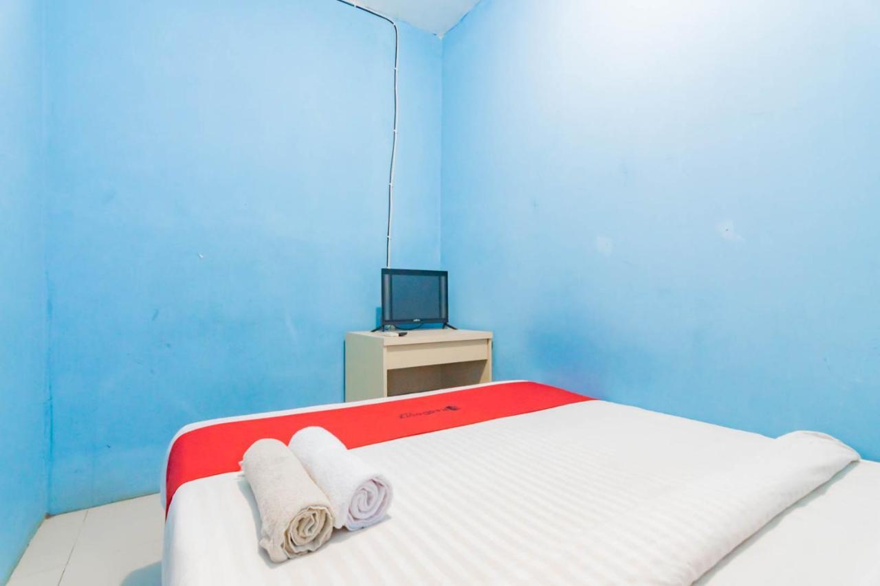 Reddoorz Syariah At Jl Pangeran Hidayatullah Cianjur Hotel Exterior foto